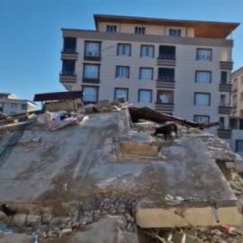 La UME y los bomberos españoles ya trabajan a pleno rendimiento en Turquía     