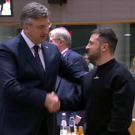 Zelenski recibe el cariño de los líderes europeos en Bruselas