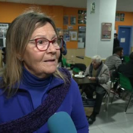 Voluntarios de un albergue de Granada cuidan y reconfortan a personas sin hogar