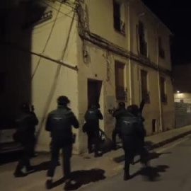 La Guardia Civil detiene a nueve personas por favorecer el empadronamiento fraudulento de migrantes en situación irregular