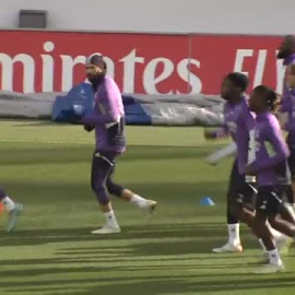 El Real Madrid se deja querer por su afición antes de encarar la cita de Copa con el Cacereño