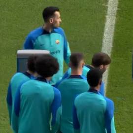 Baño de masas del Barça en el Camp Nou  