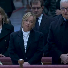 El cuerpo del papa emérito Benedicto XVI ya descansa en la Basílica de San Pedro