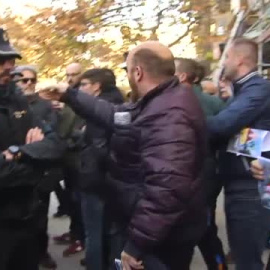 Tensión por la retirada de la Cruz de Ribalta en Castellón