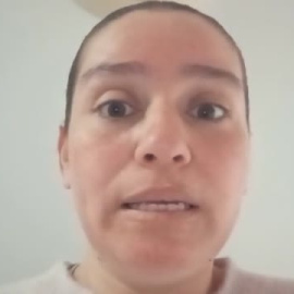 Abandonan a un bebé en la calle en lo más duro del invierno