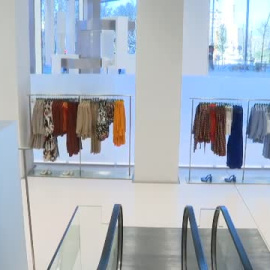 Inditex aprueba un salario mínimo fijo de 18.000 euros para los empleados de las tiendas