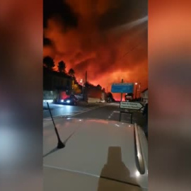 Efectivos se vuelcan toda la noche para controlar el incendio en la localidad coruñesa de Carnota