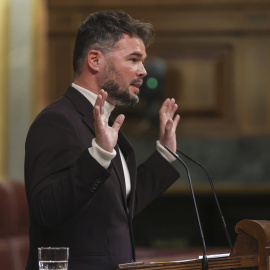 Gabriel Rufián deja sin palabras a Javier Ortega Smith: "Le están buscando en Gibraltar por una 'frikada' importante"