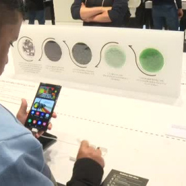 Teléfonos móviles con materiales reciclables y los hologramas del metaverso irrumpen en el Mobile