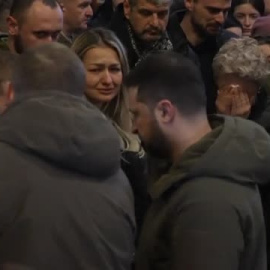 Zelenskiy asiste al funeral de "Da Vinci", el héroe caído de Ucrania