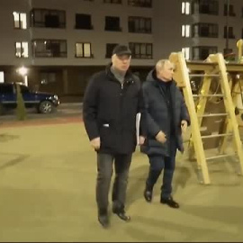 Putin desafía al mundo con su visita a la conquistada Mariupol