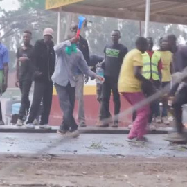 Kenia vive una nueva jornada de arrestos y violencia en las calles por las protestas contra Ruto 
