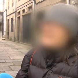 La detenida por incendiar coches en Tui relató a los medios lo que había visto