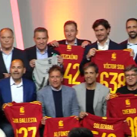 Homenaje a los jugadores internacionales de la Roja vinculados a Madrid