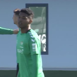 El Real Betis prepara el partido de este domingo ante el Cádiz