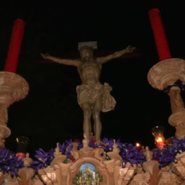 Pasión y emoción en la procesión del Cristo de los Gitanos de Granada