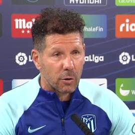 Simeone: "En Inglaterra se arbitra de forma más dinámica, aquí se pitan faltas que no son"