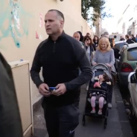 Al menos cinco heridos tras derrumbarse un edificio de viviendas en Marsella