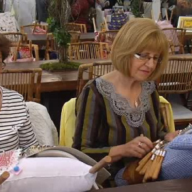 La muestra del encaje de Camariñas celebra un arte tradicional y vanguardista