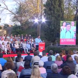 Pedro Sánchez es increpado durante un mitin en Segovia     