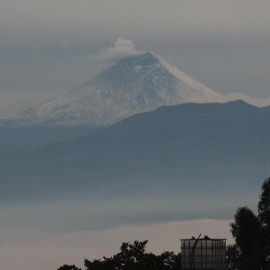 El volcán Cotopaxi amenaza la tranquilidad en Ecuador