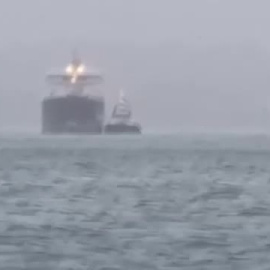 Aviso naranja por olas y fuertes vientos en la cornisa del Cantábrico 