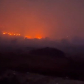 Un incendio forestal obliga a desalojar a 150 vecinos en Aigües