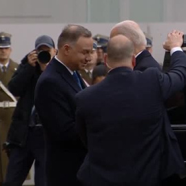 Biden se reúne en Varsovia con el presidente polaco  