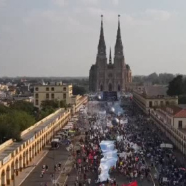 Argentina celebra en las calles una década del nombramiento de Jorge Bergoglio como papa