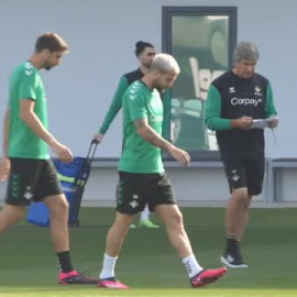Penúltimo entrenamiento del Betis antes de medirse al Atleti  