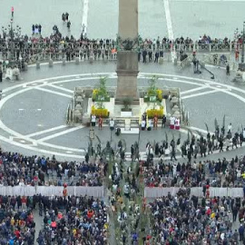 El papa Francisco preside la misa del Domingo de Ramos en la Plaza de San Pedro