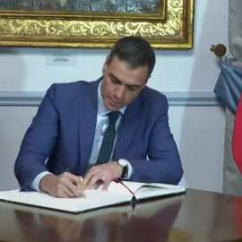 Sánchez se reúne en La Valeta con el primer ministro de la República de Malta, Robert Abela