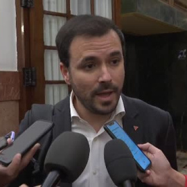 Alberto Garzón, sobre la visita del emérito: "Está absolutamente fuera de lugar"