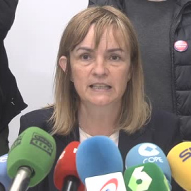 La candidata de Podemos Asturias se encierra junto a una decena de afines en la sede del partido en Gijón