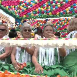 Éxito rotundo de una nueva edición de la Batalla de las Flores en Córdoba