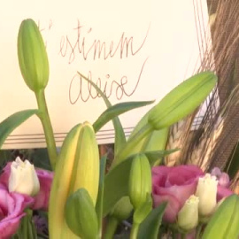 Los Mossos registran el domicilio del detenido por el asesinato a tiros de un menor en Sant Hipòlit de Voltregà, en Barcelona