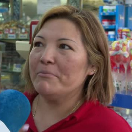 El aparatoso incendio en una vivienda de Madrid deja un muerto, tres heridos y un bebé y su cuidadora rescatados 'in extremis'