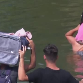 El fin de las restricciones covid desata una avalancha de migrantes en la frontera de EEUU