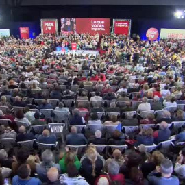 Sánchez: "Cuando el PP gobierna, recorta, y cuando está en la oposición, deroga"