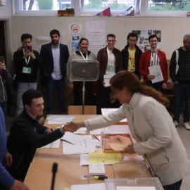 Mónica García pide a los madrileños votar "como si la vida nos fuera en ello"
