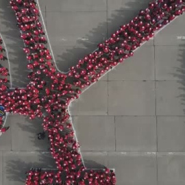 Chile logra el récord Guinness al formar la bicicleta humana más grande del mundo