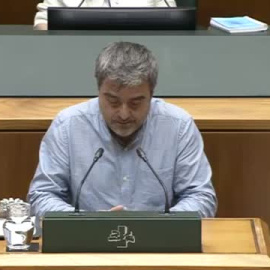 El PP apoya una ley de EH Bildu en el primer pleno en el Parlamento Vasco tras las elecciones