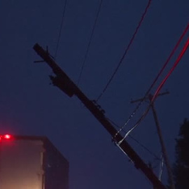 Un tornado barre Ohio dejando un amplio radio de destrucción