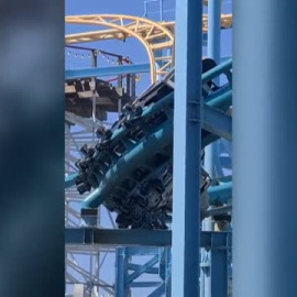 Muere una persona al descarrilar una montaña rusa en un parque de atracciones de Estocolmo