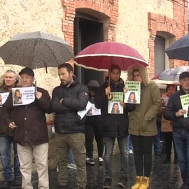 Vecinos de Traspinedo se concentran para pedir justicia y que se esclarezca la muerte de Esther López