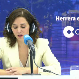 Ayuso redobla su ofensiva contra Sánchez y dice que vivimos en el "mes negro de la democracia" 