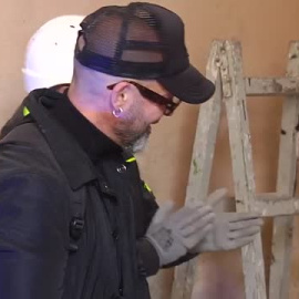 Trasladado a un centro cultural de Valencia el primer grafiti indultado de España