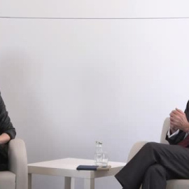 Aznar y Ayuso critican al gobierno por la fuga de Ferrovial