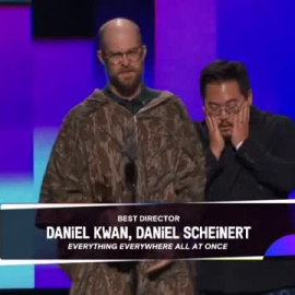 'Todo a la vez en todas partes' hace historia en los Spirit Awards