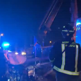 Muere el pasajero de un taxi en Madrid en un choque frontal de madrugada 